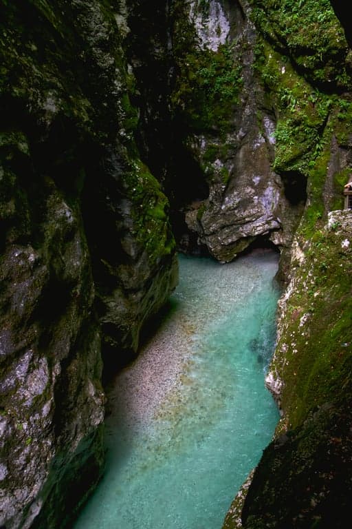🥾 Les Gorges de Tolmin : Trésor naturel en Slovénie